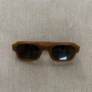 Taupe Amazon sunglasses